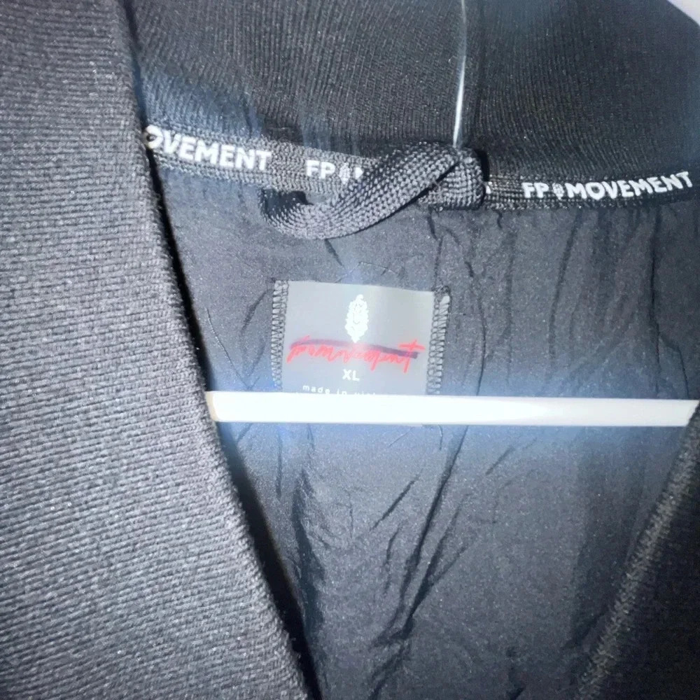 NWT Free People Movement Midnight Moon Solid Bomber Jacket Black - Picture 5 of 5